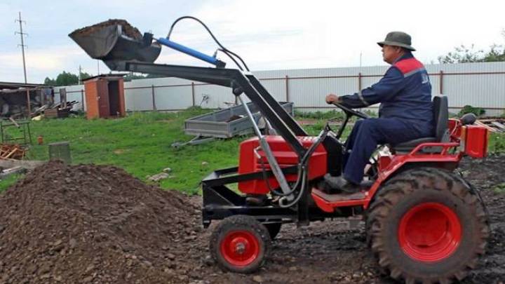 Мини трактор: особенности сельхозмашины и что она умеет делать